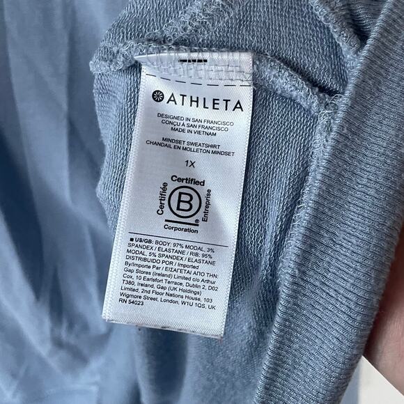 Athleta Size 1X Boat neck top baby blue - Picture 5 of 7